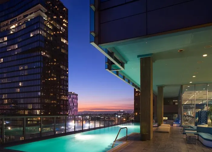 Luxurious Highrise 2B 2B Apartment Heart Of Downtown La