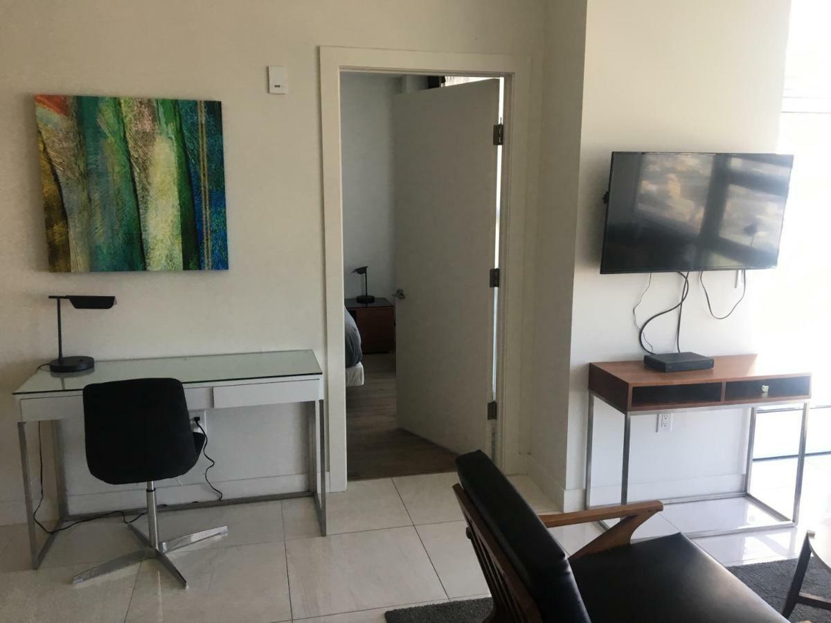 Luxurious Highrise 2b 2b Heart Of Downtown La *
